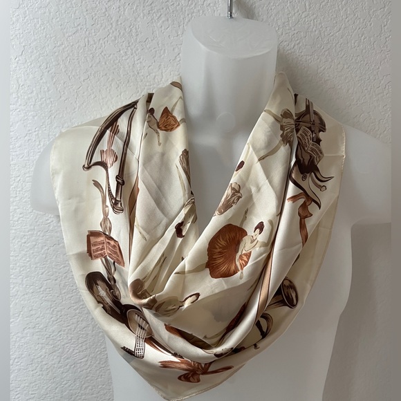 Designer scarf for summer - Picture 4 of 5